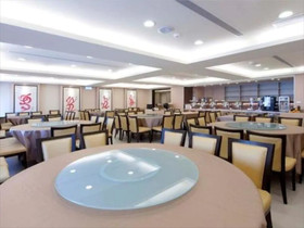 Metropolis Hotel