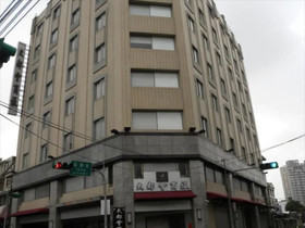 Metropolis Hotel