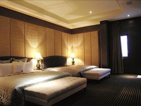 Mos Motel