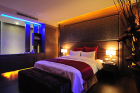 One Plus One Hotel
