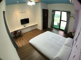 Sunny Bed and Breakfast