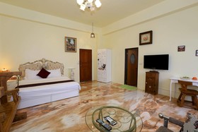 Alps Resort