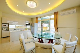 Kuan Pin Four Season Villa