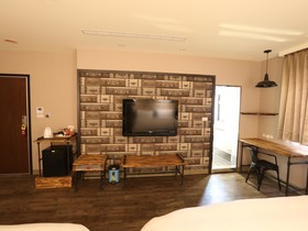 Central Hotel