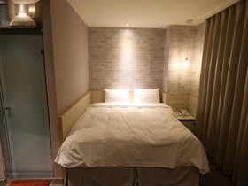 Central Hotel