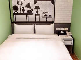 Central Hotel