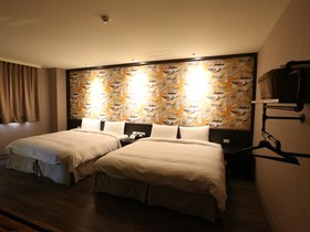 Central Hotel