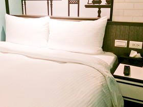 Central Hotel