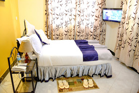 Crest Safari Lodge