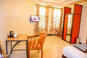 Crest Safari Lodge