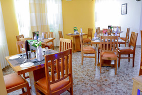 Crest Safari Lodge