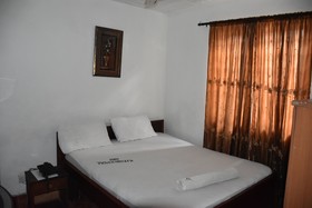 Kituri Royal Inn