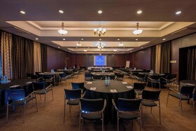 Protea Hotel Dar es Salaam Courtyard