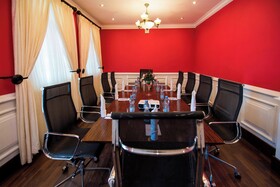 Protea Hotel Dar es Salaam Courtyard