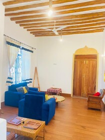 Safari House 2