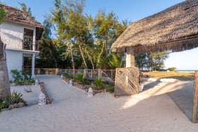 Kusini Beach Villas