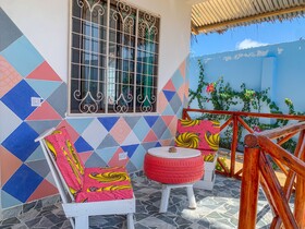 Pineapple House