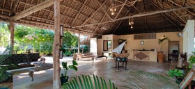 Smiles Beach Hotel