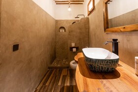 Casa Ananda Boutique Hotel