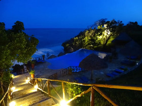 Pearl Beach by Sansi