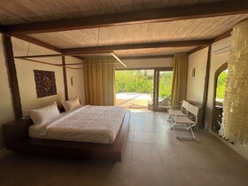 Sensations Eco Chic Hotel