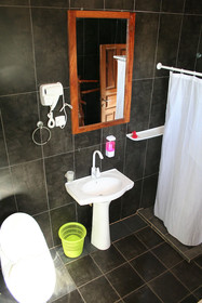 Moonshine Uroa Boutique Hotel