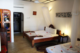 Moonshine Uroa Boutique Hotel