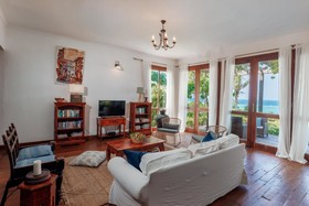 Kandili Villa
