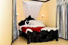 Forodhani Park Hotel