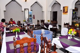 Forodhani Park Hotel