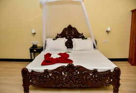 Forodhani Park Hotel