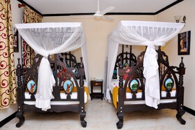 Forodhani Park Hotel