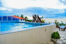 Forodhani Park Hotel