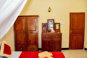Forodhani Park Hotel