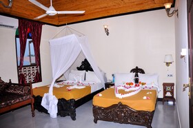 Forodhani Park Hotel
