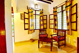 Mangrove Lodge