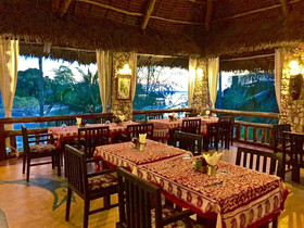 Mangrove Lodge