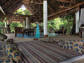 Mangrove Lodge