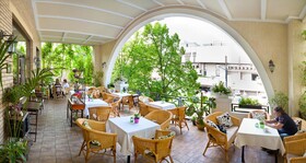 Hotel Gostiny Dvor