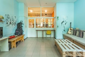 Garis Factory Hostel