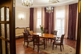 Guest House 1812