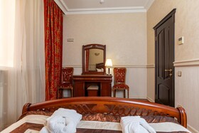 Guest House 1812