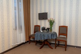 Guest House 1812
