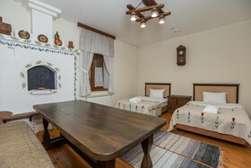 Guest House 1812