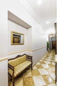 Theatre Boutique Apart Hotel
