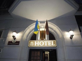 Tsisar Bankir Hotel