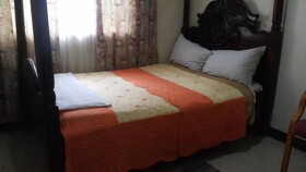 Slumberland Hotel