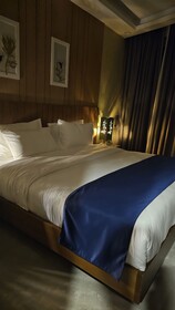 Grik Hotel - Entebbe