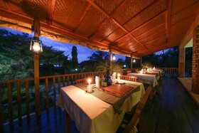 Papyrus Guesthouse Entebbe