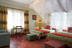 Papyrus Guesthouse Entebbe